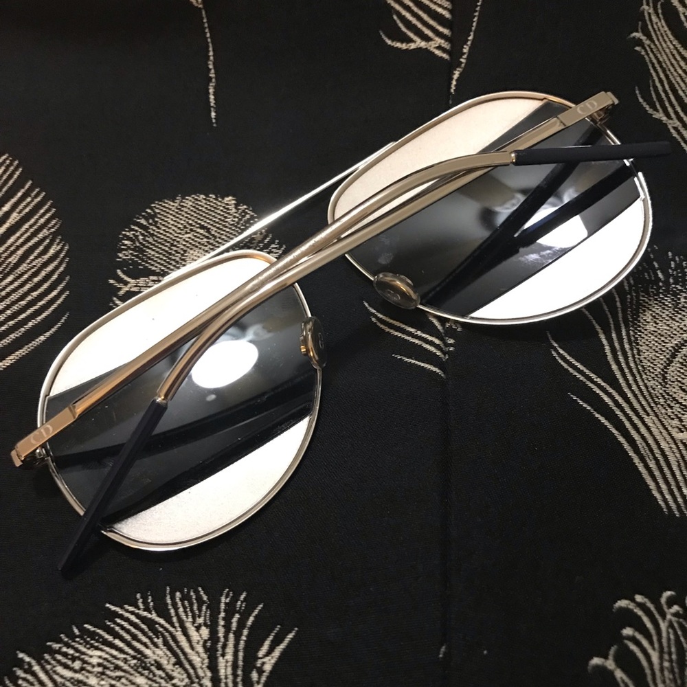 Dior Men's Aviator Sunglasses in Gold and Black - Picture 3 of 8
